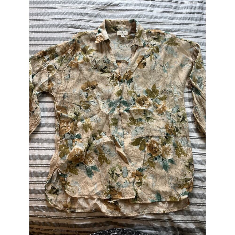 Umgee Women's Shirt Size Med Button Up Beige Floral Lightweight Roll Tab Sleeve